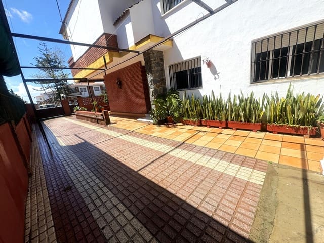 5 soverom Villa til salgs i Punta Umbría - € 465 000 (Ref: 9456611)