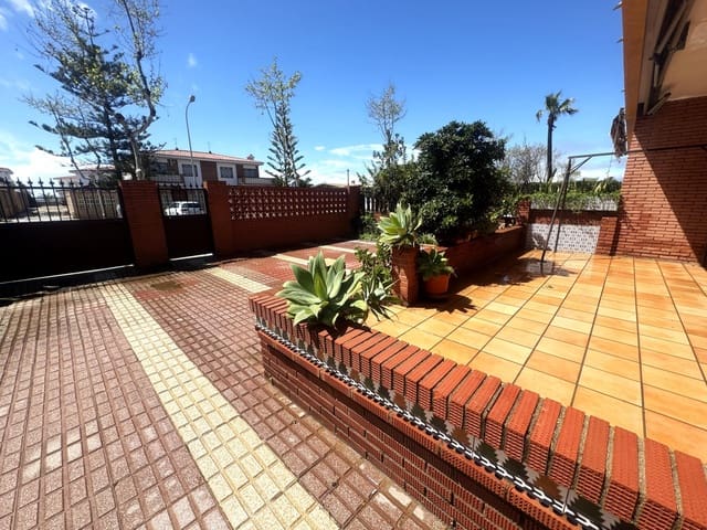 5 soverom Villa til salgs i Punta Umbría - € 465 000 (Ref: 9456611)