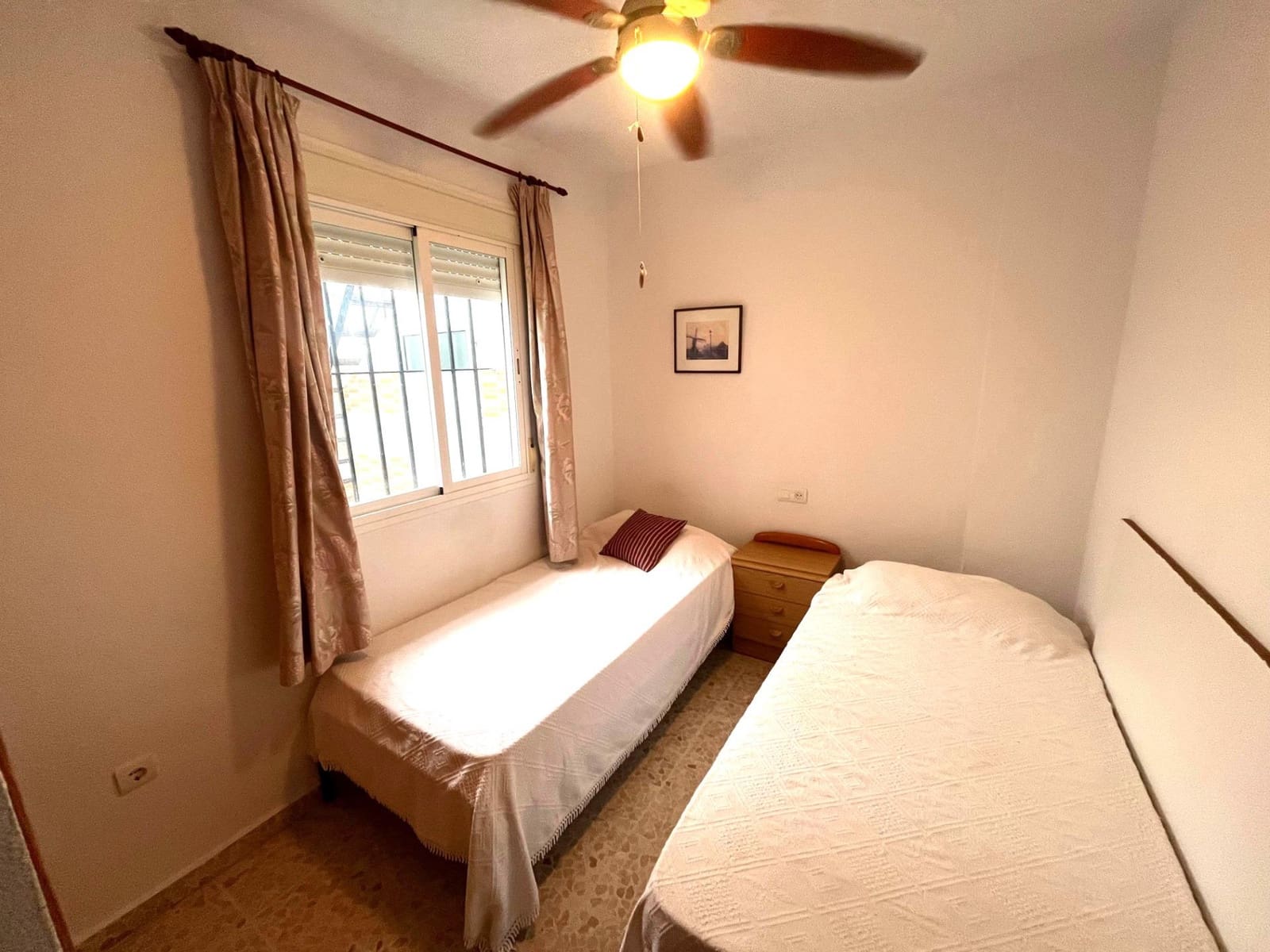 3 sypialnia Dom szeregowy na sprzedaż w Nuevo Portil z basenem garażem - 288 500 € (Ref: 9571172)