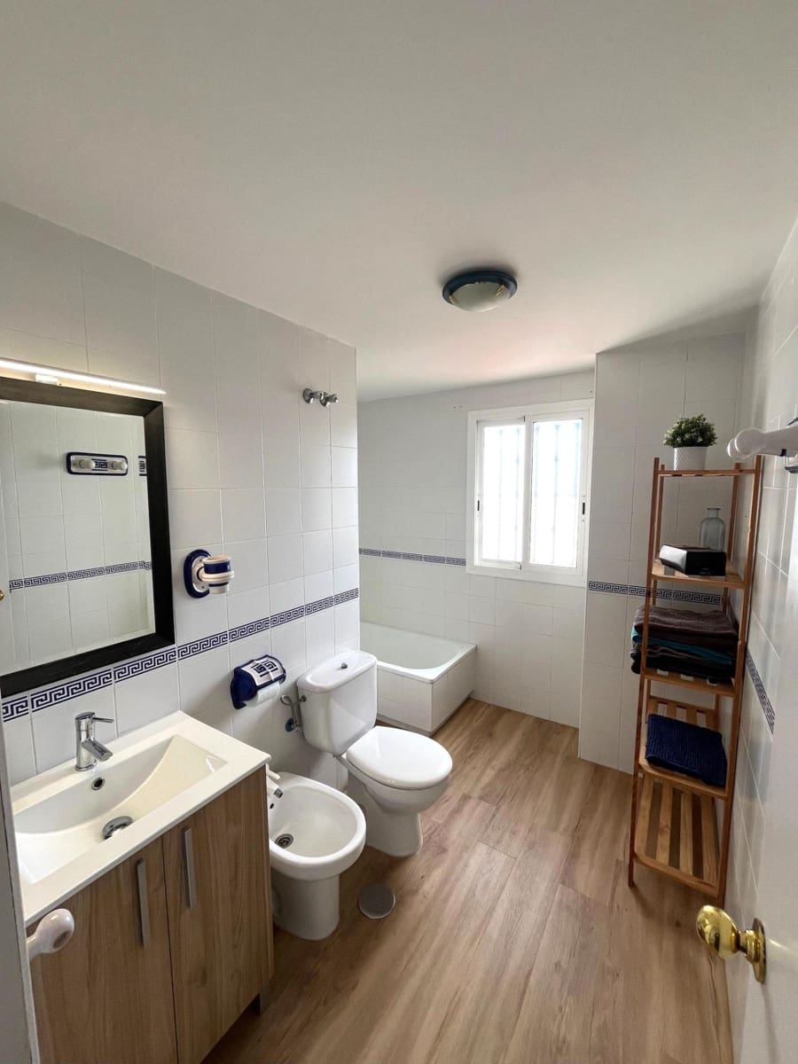 2 bedroom Apartment for rent in Nuevo Portil with pool garage - € 1,000 (Ref: 9586507)