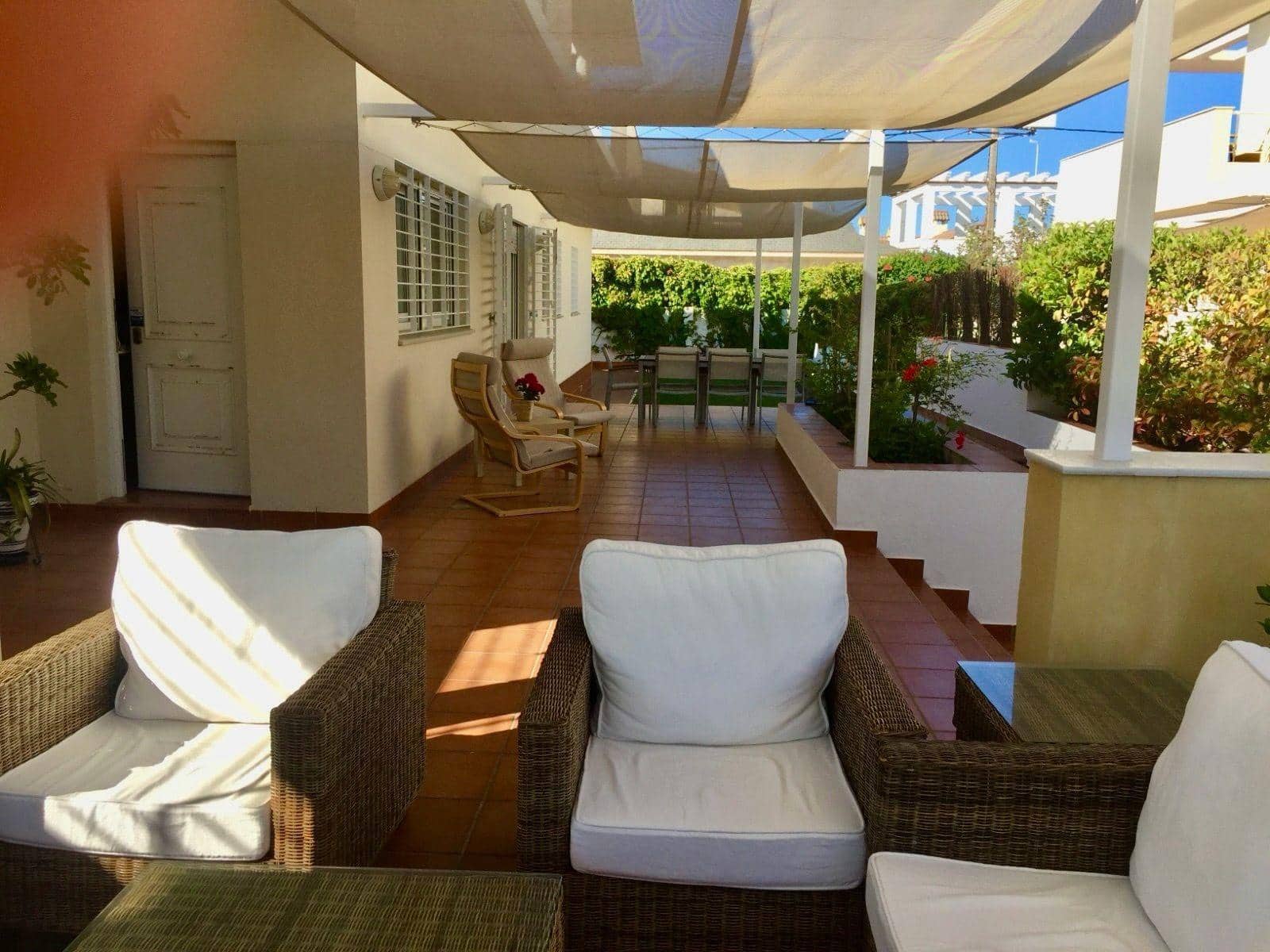 4 Zimmer Villa zu verkaufen in Punta Umbria mit Garage - 775.000 € (Ref: 9591288)