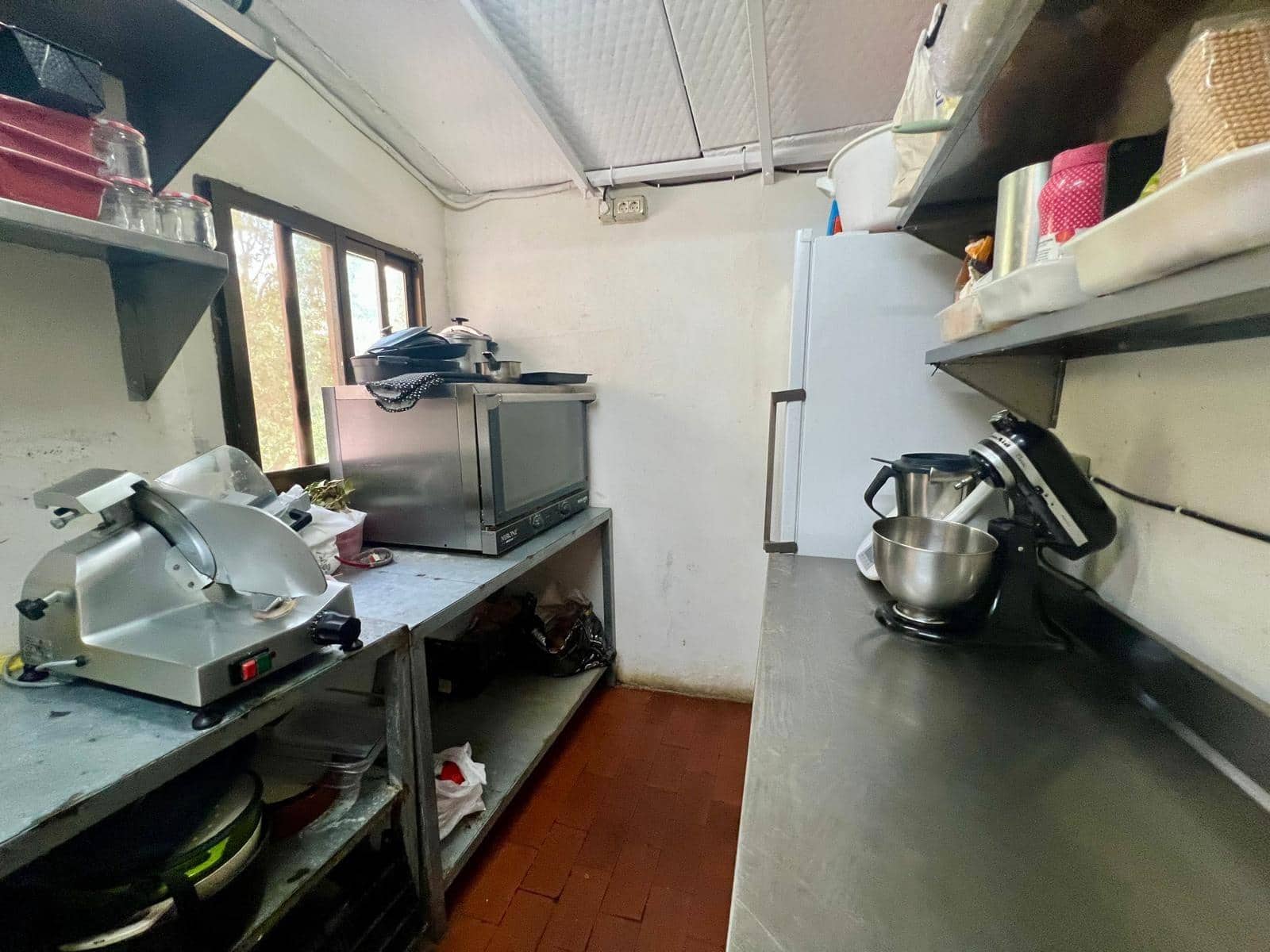 Biznes do wynajęcia w Polop - 1 100 € (Ref: 10005678)