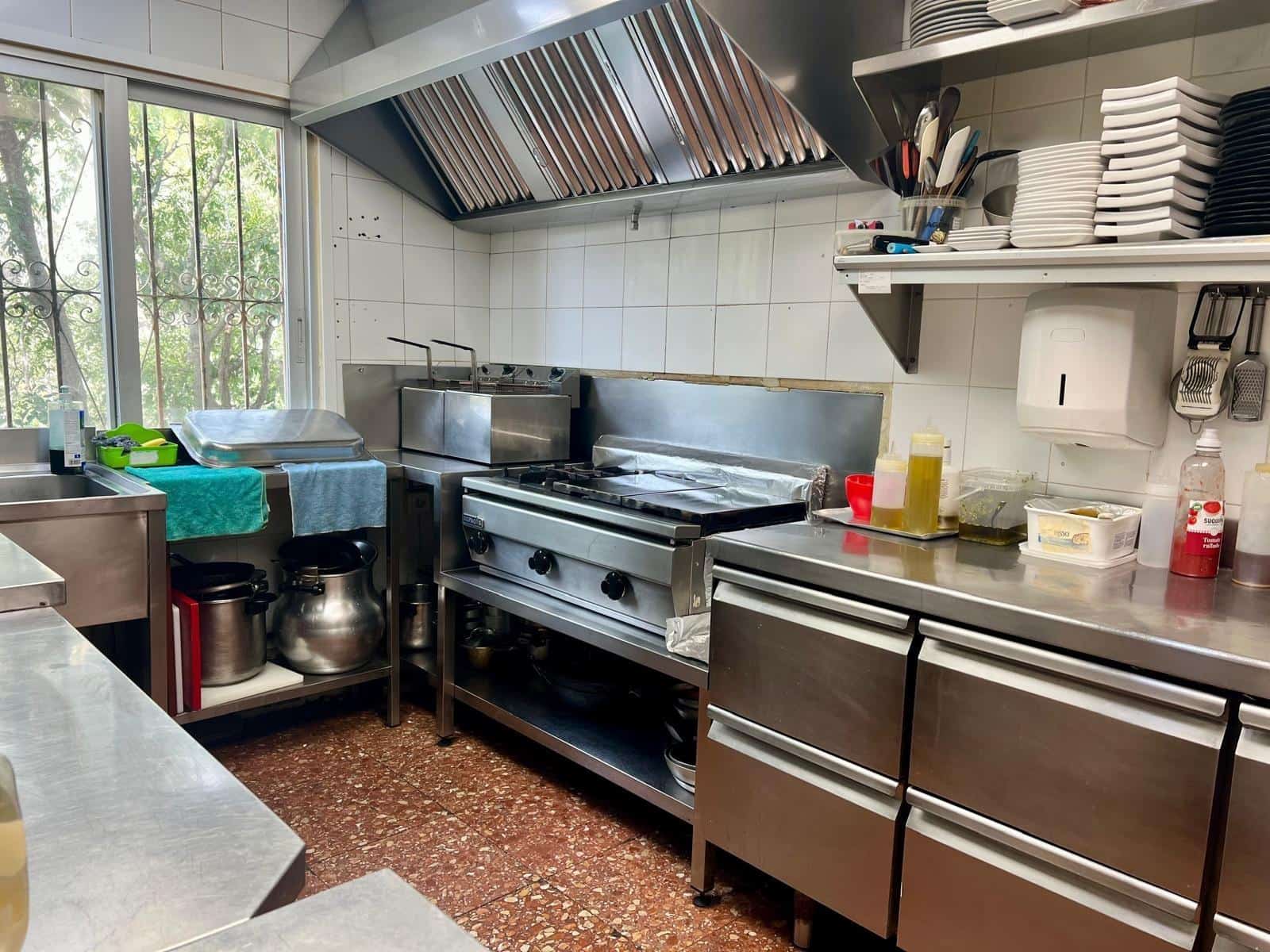 Biznes do wynajęcia w Polop - 1 100 € (Ref: 10005678)