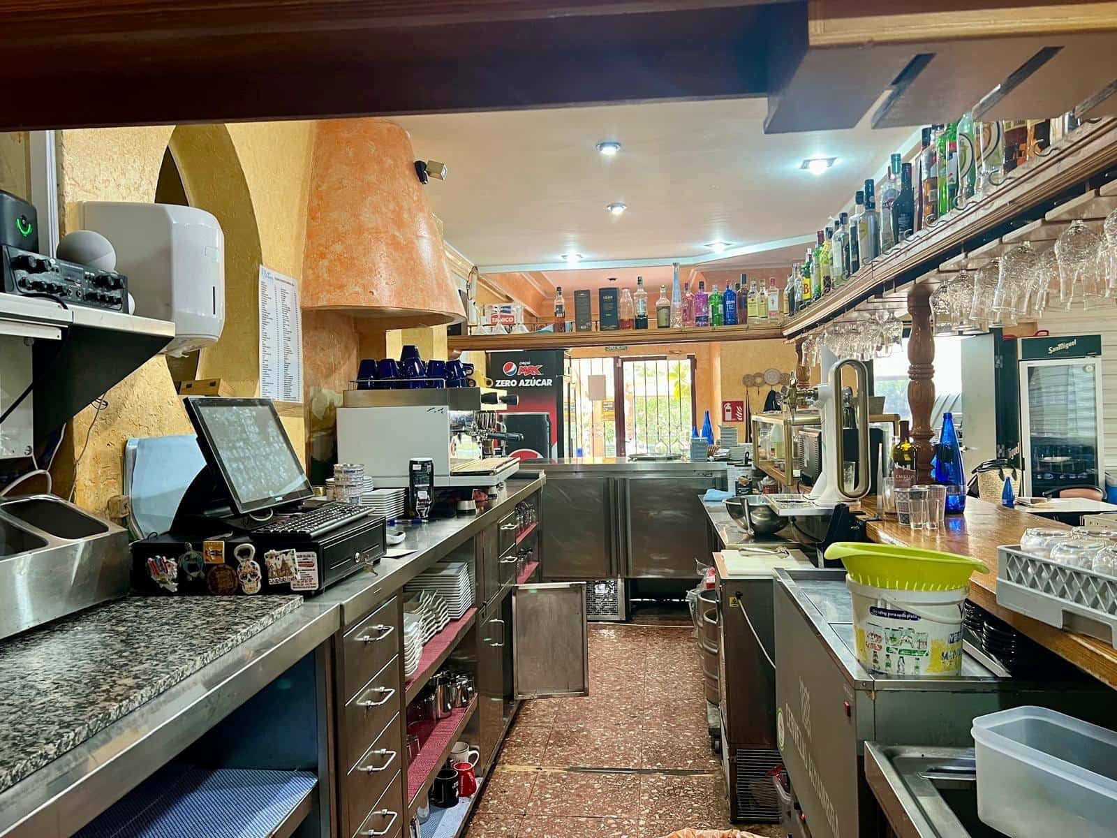 Biznes do wynajęcia w Polop - 1 100 € (Ref: 10005678)