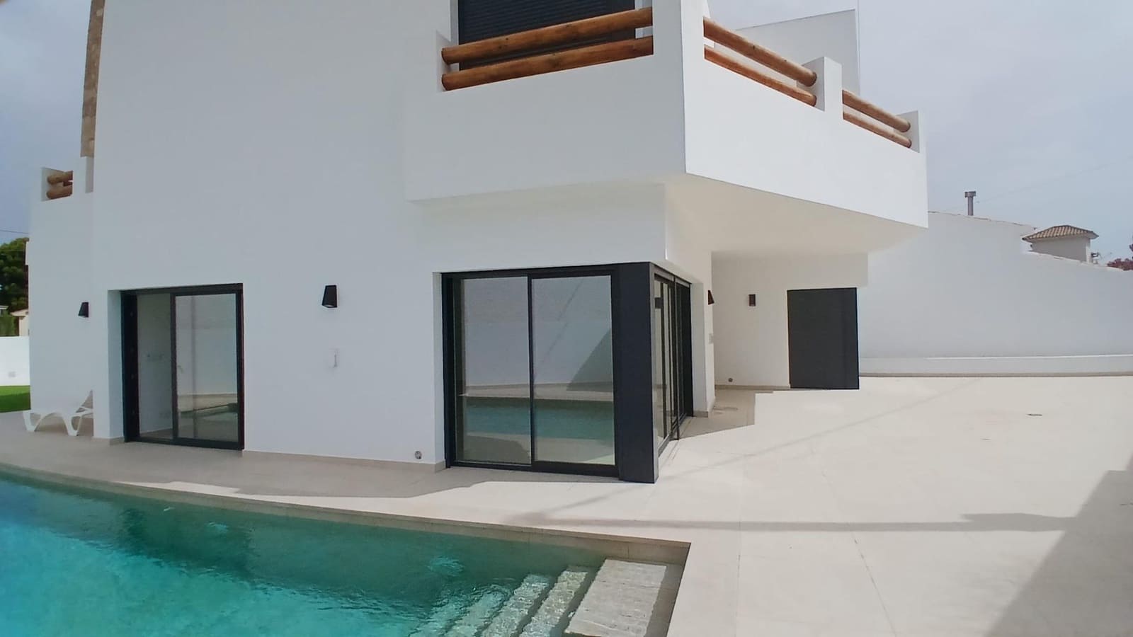 Chalet de 4 habitaciones en Albir en venta con piscina garaje - 1.195.000 € (Ref: 10005679)