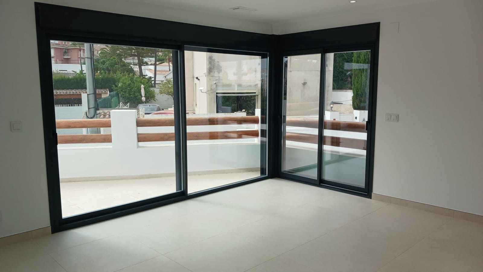 Chalet de 4 habitaciones en Albir en venta con piscina garaje - 1.195.000 € (Ref: 10005679)