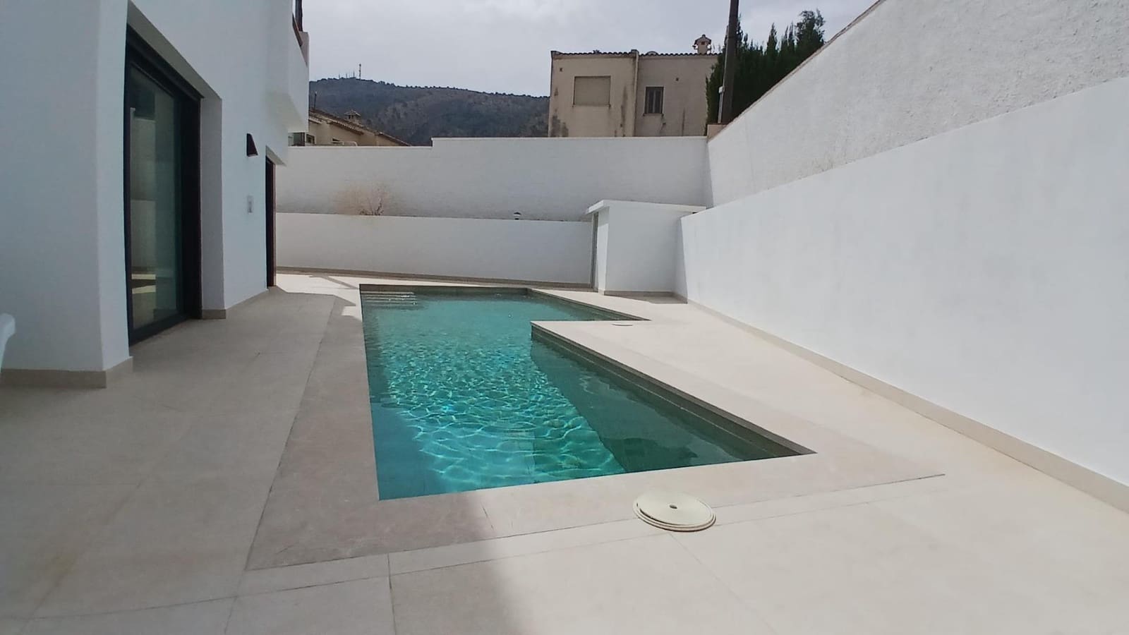 Chalet de 4 habitaciones en Albir en venta con piscina garaje - 1.195.000 € (Ref: 10005679)