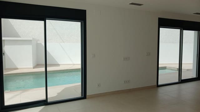 Chalet de 4 habitaciones en Albir, Alfaz del Pi / L'Alfàs del Pi en venta con piscina garaje - 1.195.000 € (Ref: 10005679)