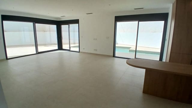 Chalet de 4 habitaciones en Albir, Alfaz del Pi / L'Alfàs del Pi en venta con piscina garaje - 1.195.000 € (Ref: 10005679)
