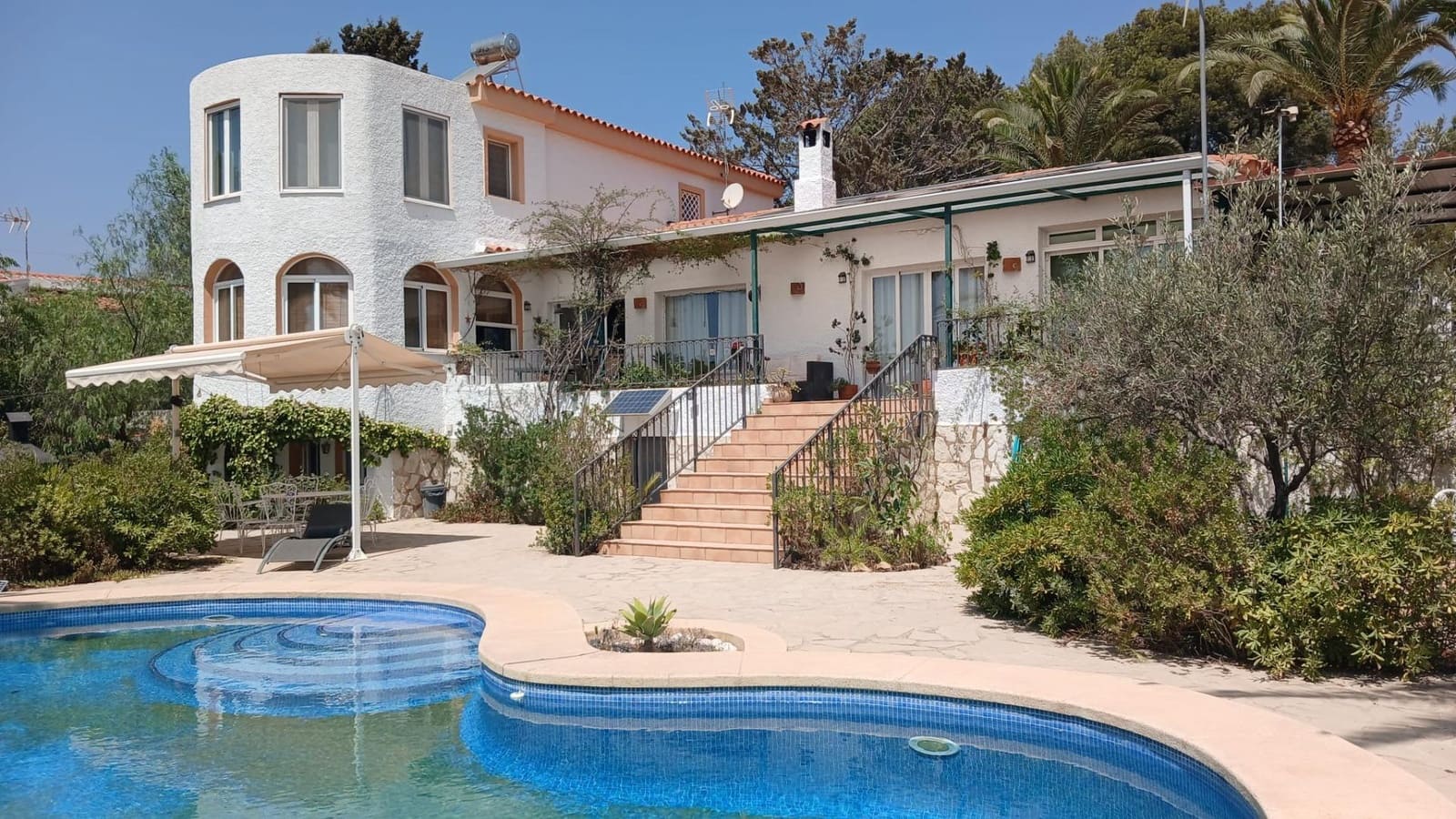 6 soveværelse Villa til salg i Alfaz del Pi / L'Alfas del Pi med swimmingpool - € 850.000 (Ref: 10017568)