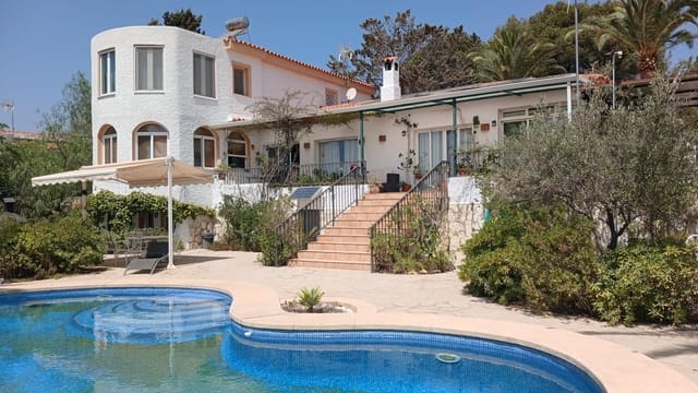 6 soveværelse Villa til salg i Alfaz del Pi / L'Alfàs del Pi med swimmingpool - € 850.000 (Ref: 10017568)