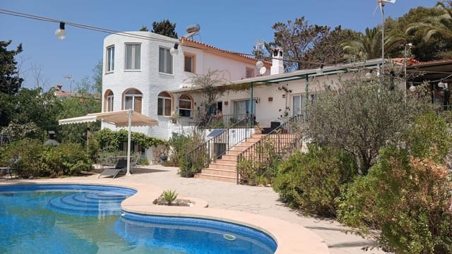 6 soveværelse Villa til salg i Alfaz del Pi / L'Alfàs del Pi med swimmingpool - € 850.000 (Ref: 10017568)