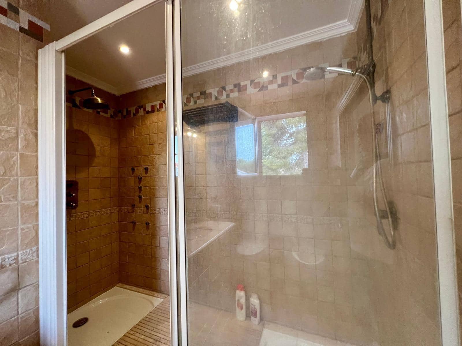 6 camera da letto Villa da affittare in Barranco Hondo con piscina garage - 3.900 € (Rif: 10037492)