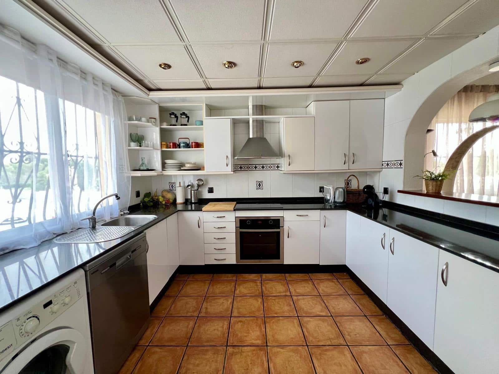 6 camera da letto Villa da affittare in Barranco Hondo con piscina garage - 3.900 € (Rif: 10037492)