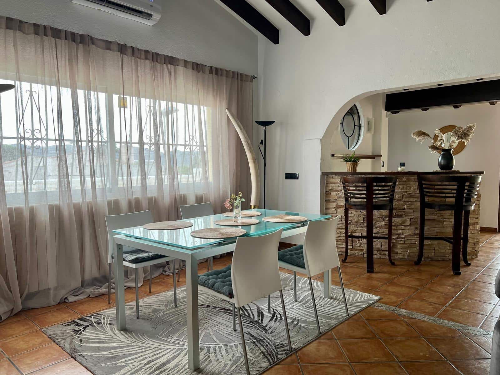 6 camera da letto Villa da affittare in Barranco Hondo con piscina garage - 3.900 € (Rif: 10037492)