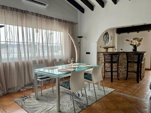 Villa/Maison de 6 chambres à louer à Barranco Hondo, La Nucia avec piscine garage - 3 900 € (Ref: 10037492)