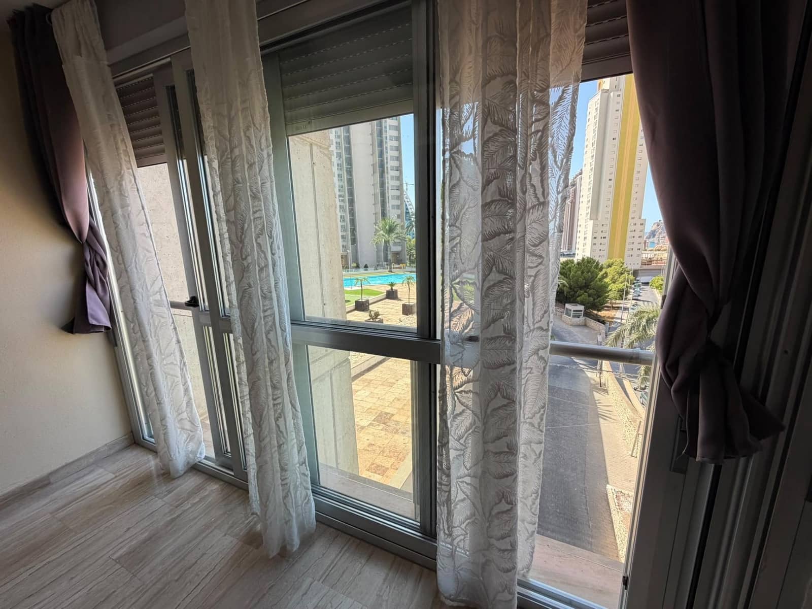 2 soveværelse Lejlighed til salg i Benidorm med swimmingpool garage - € 287.000 (Ref: 10055353)