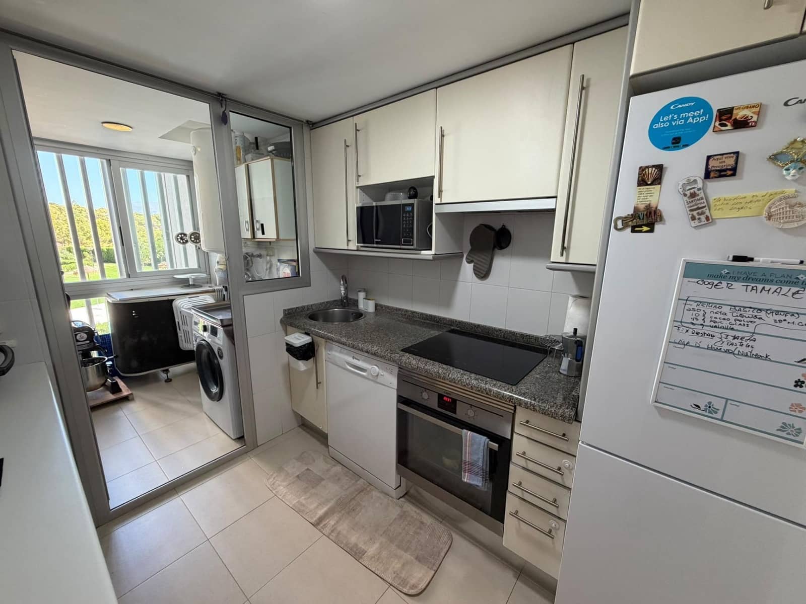 2 soveværelse Lejlighed til salg i Benidorm med swimmingpool garage - € 287.000 (Ref: 10055353)
