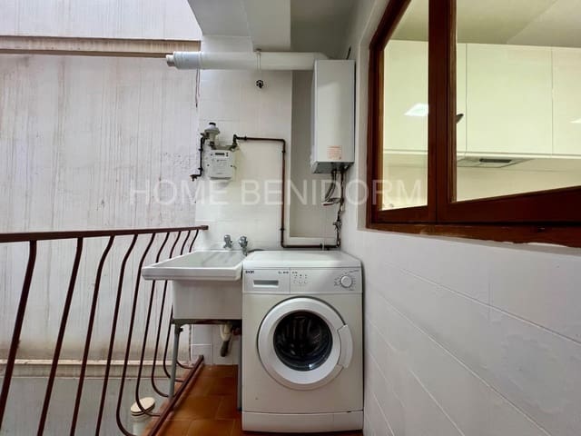 3 slaapkamer Flat te huur in Centro Urbano, Benidorm - € 1.250 (Ref: 10094752)