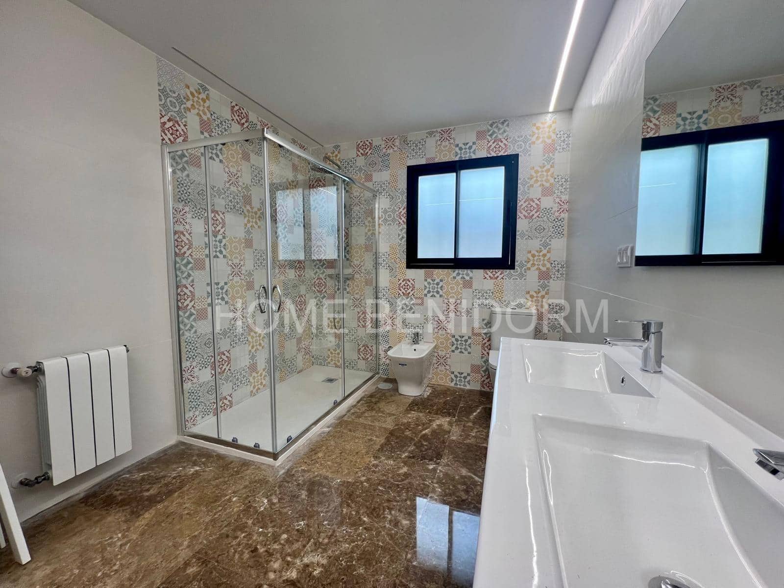 4 soveværelse Villa til salg i La Nucia med swimmingpool garage - € 889.000 (Ref: 10109759)