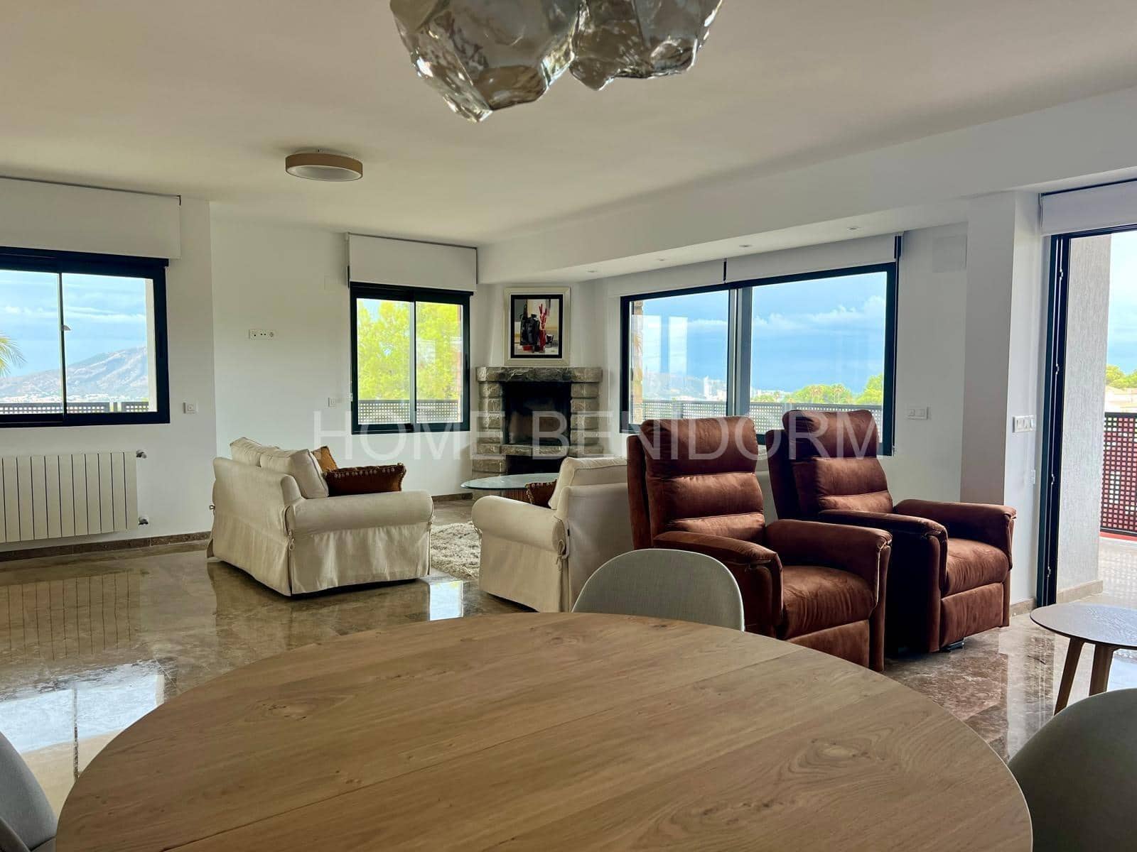 4 soveværelse Villa til salg i La Nucia med swimmingpool garage - € 889.000 (Ref: 10109759)