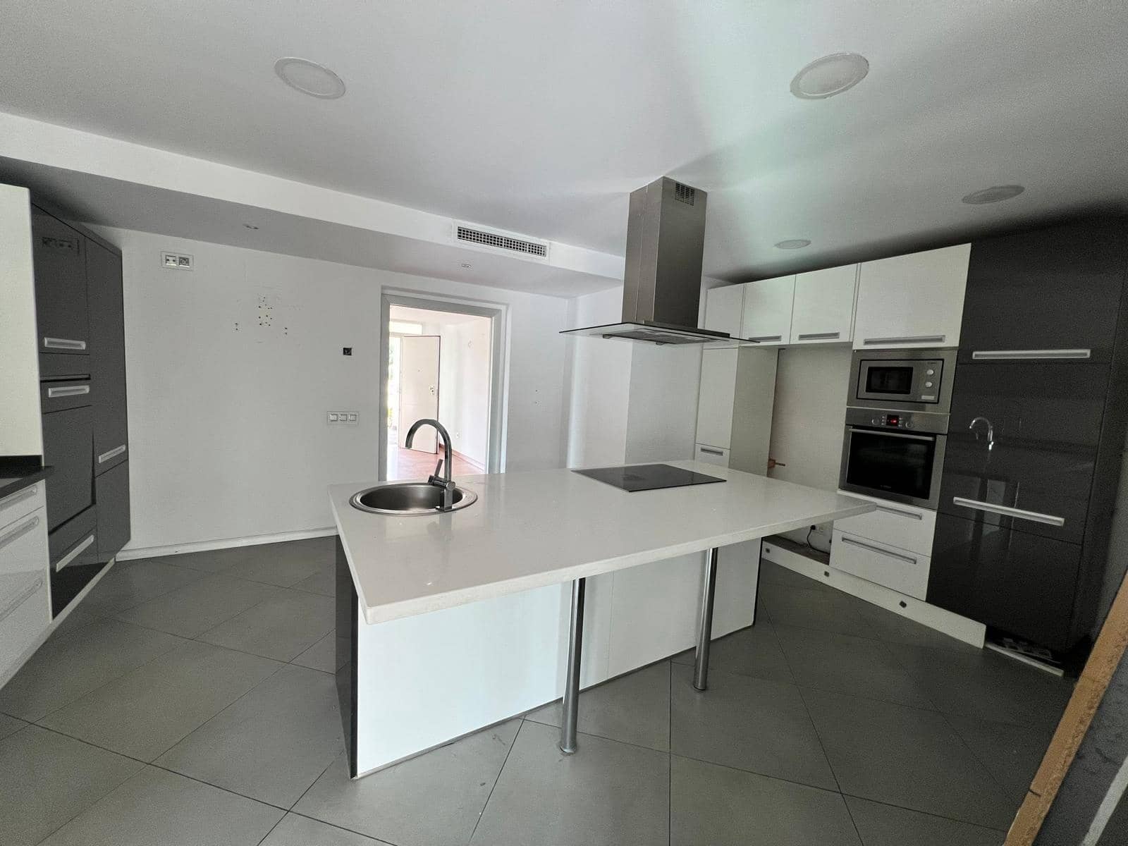 2 sovrum Villa till salu i La Nucia med pool - 950 000 € (Ref: 10116217)