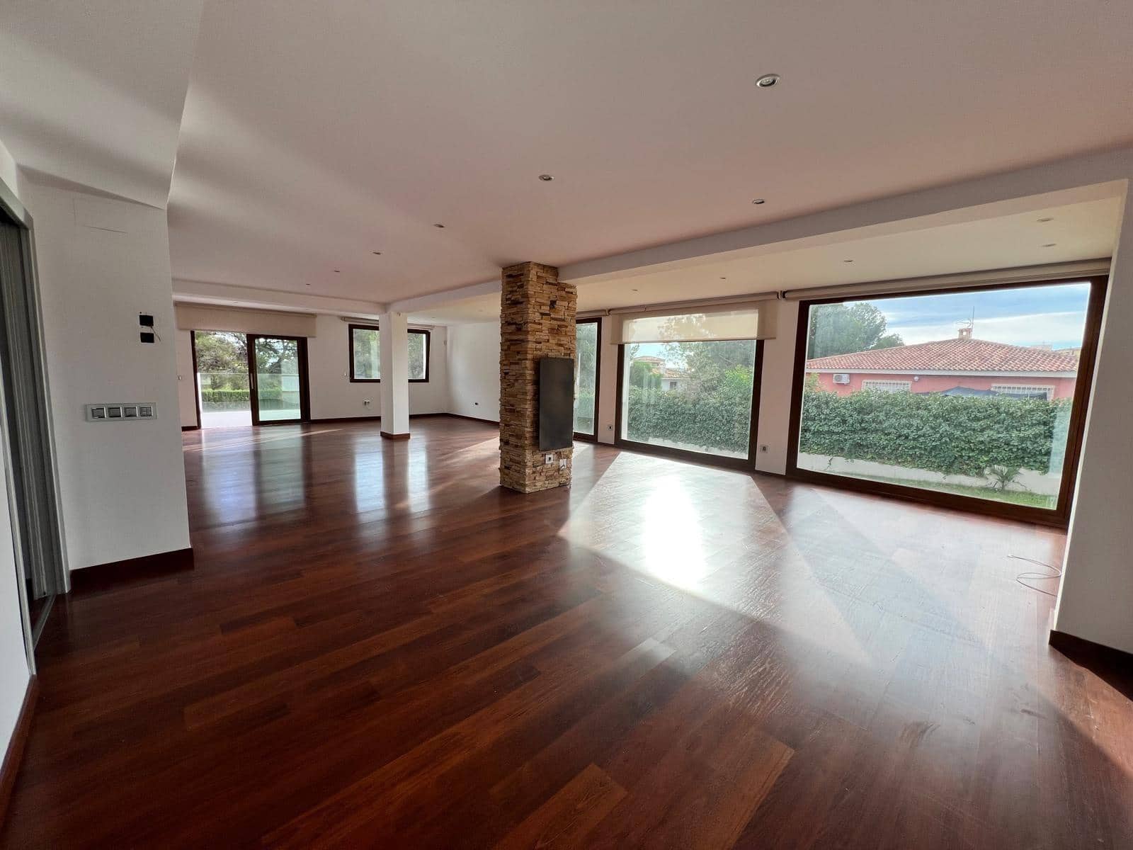 2 sovrum Villa till salu i La Nucia med pool - 950 000 € (Ref: 10116217)