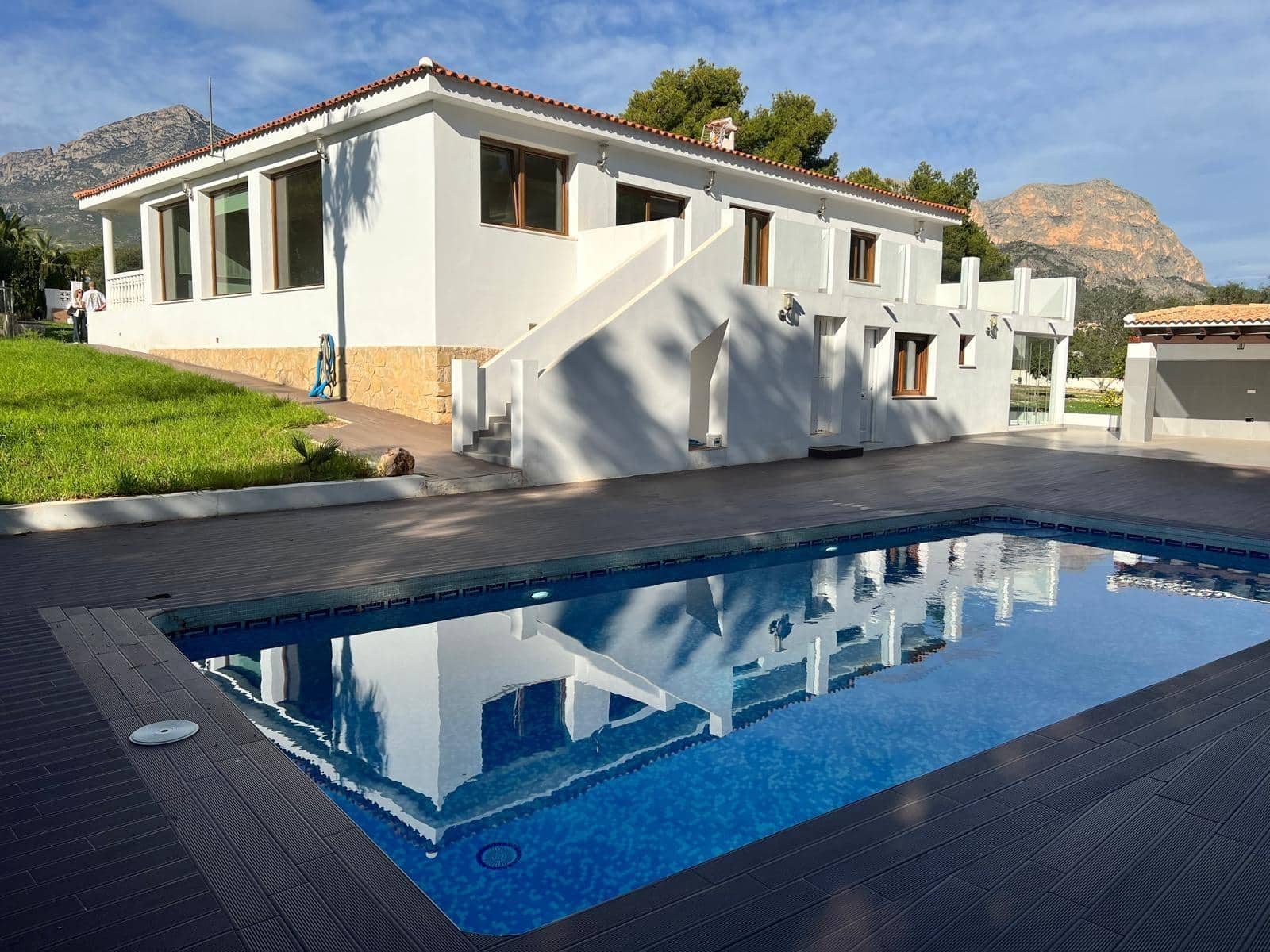 2 sovrum Villa till salu i La Nucia med pool - 950 000 € (Ref: 10116217)