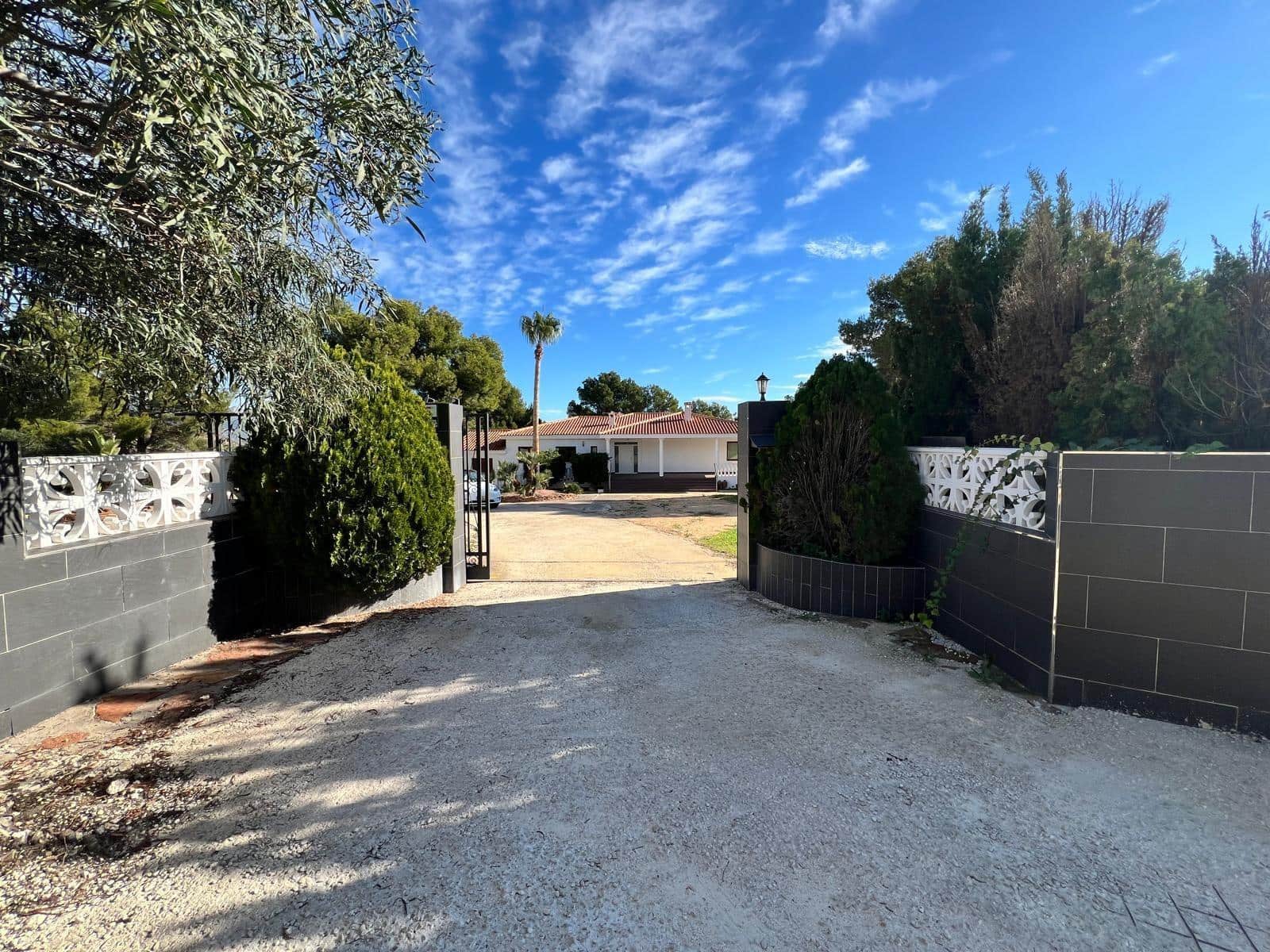 2 sovrum Villa till salu i La Nucia med pool - 950 000 € (Ref: 10116217)