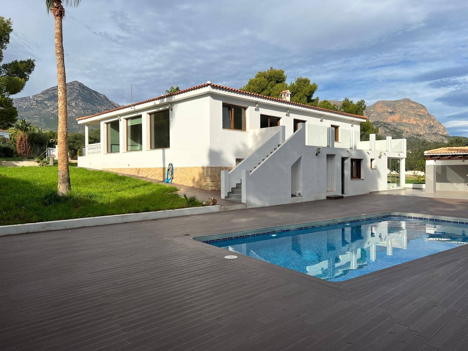 2 sovrum Villa till salu i La Nucia med pool - 950 000 € (Ref: 10116217)