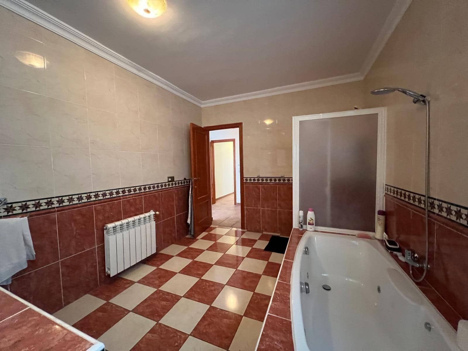 4 bedroom Villa for sale in Altea with pool garage - € 1,295,000 (Ref: 10116220)
