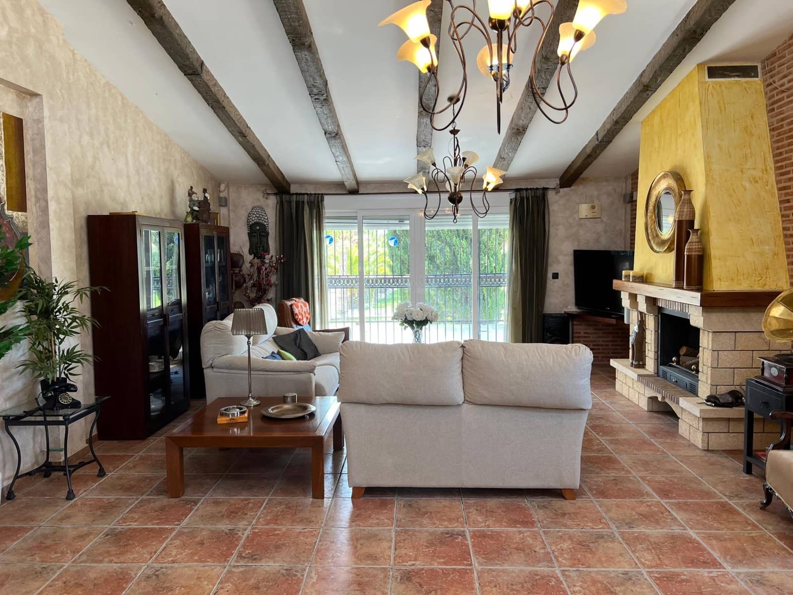 5 sovrum Villa till salu i Sax med pool garage - 450 000 € (Ref: 10116224)