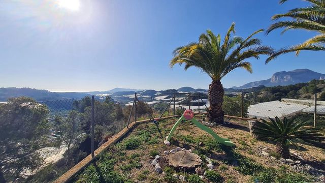 4 chambre Villa/Maison à vendre à Callosa d'En Sarrià avec piscine - 700 000 € (Ref: 10116225)