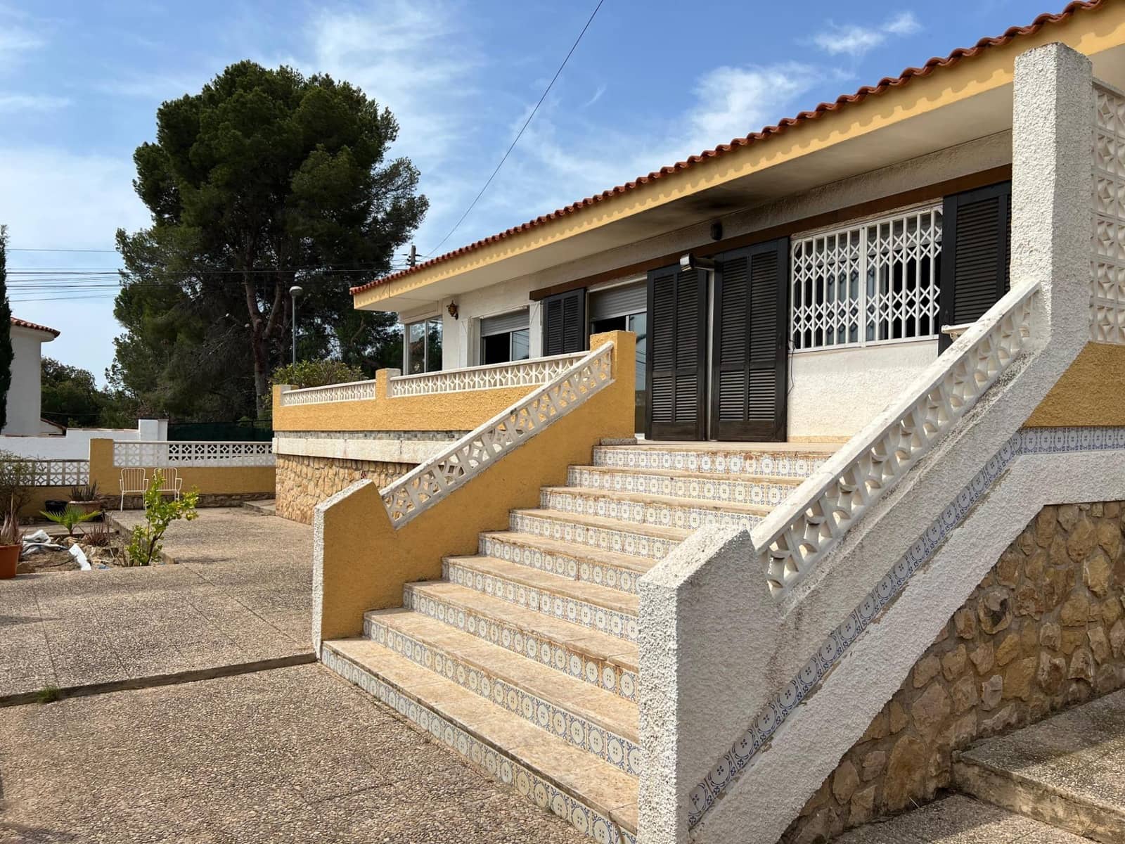 2 sovrum Villa till salu i Montebello med garage - 380 000 € (Ref: 10116226)