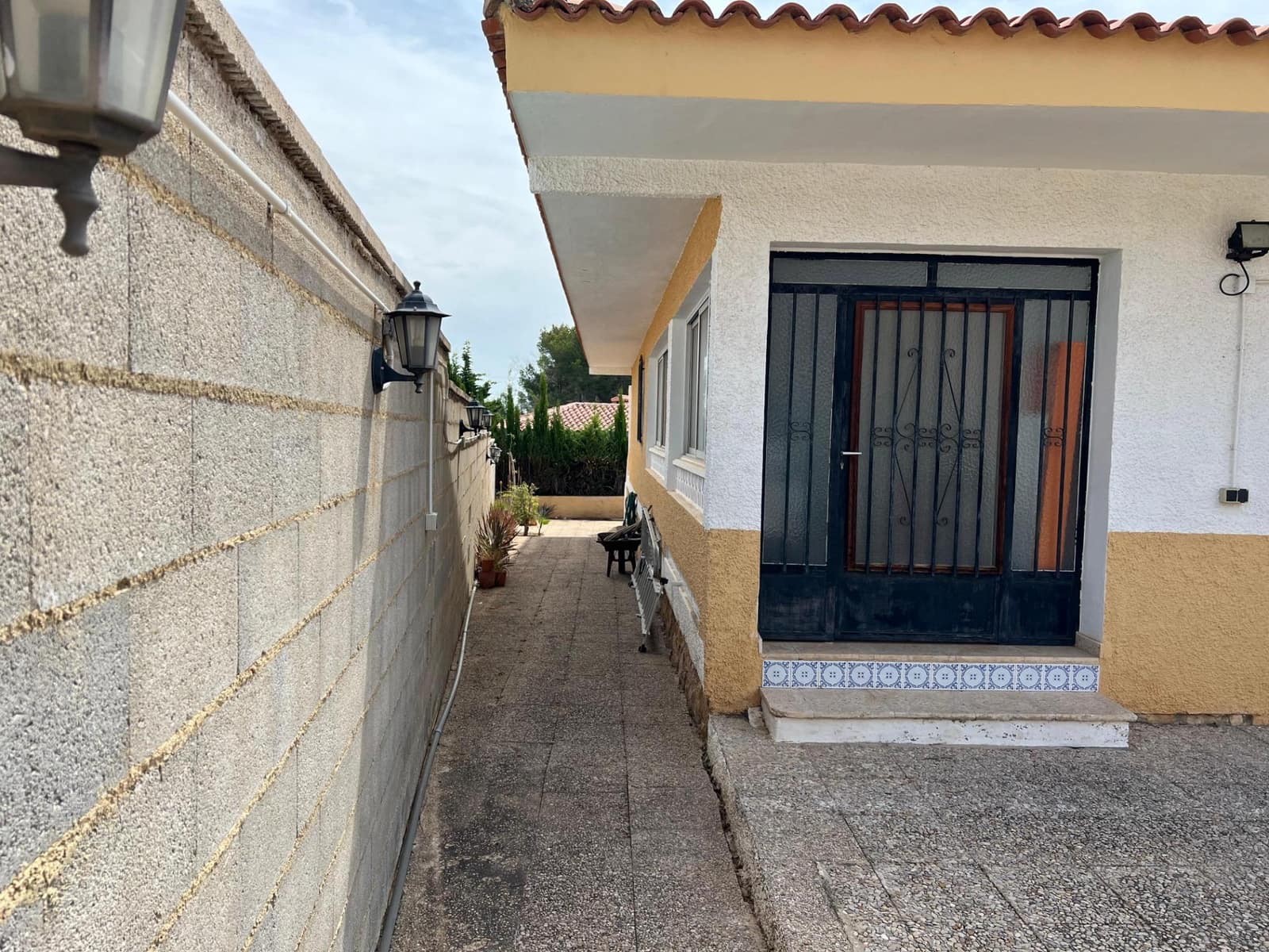 2 sovrum Villa till salu i Montebello med garage - 380 000 € (Ref: 10116226)