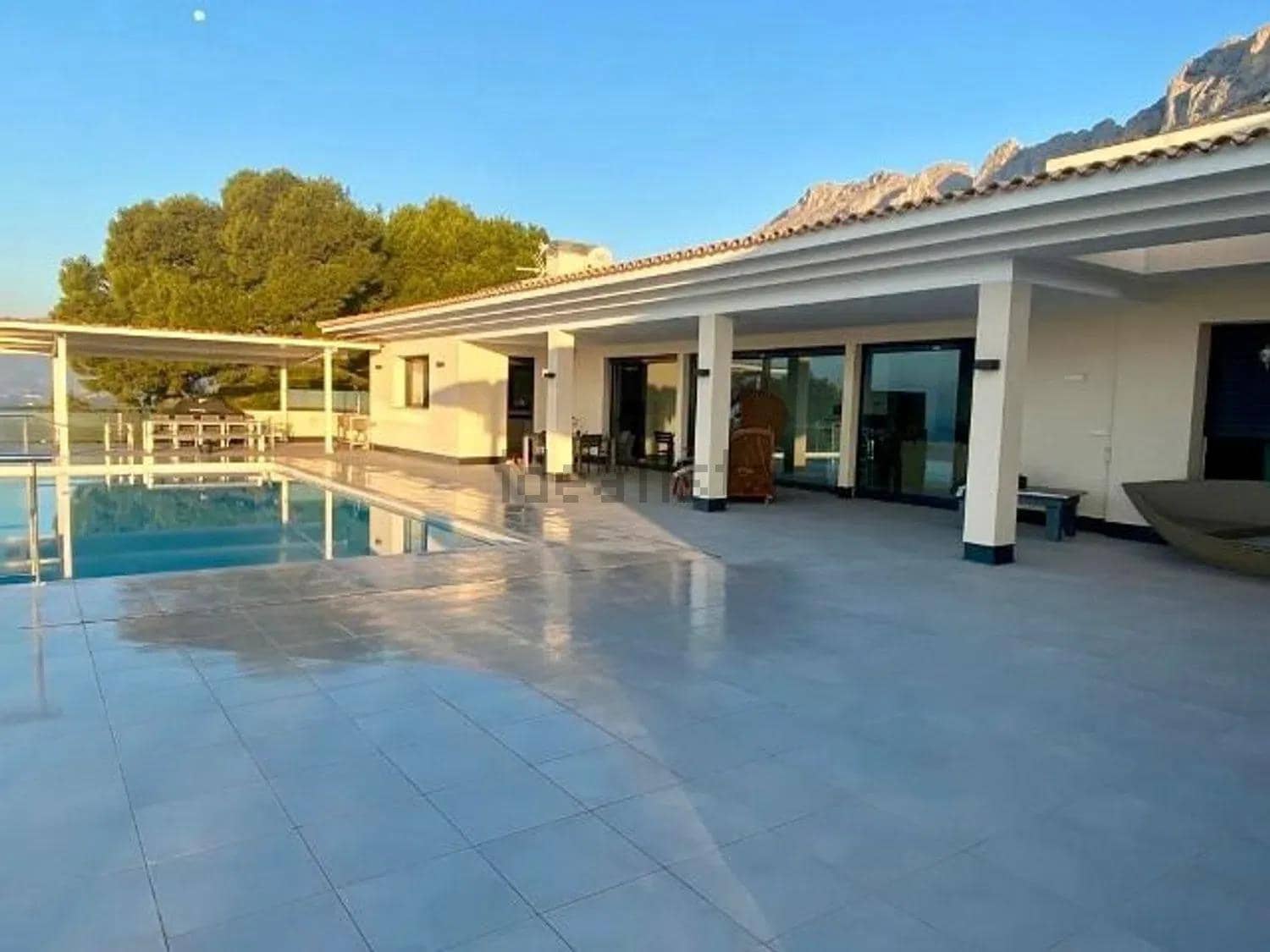 5 sypialnia Willa na sprzedaż w Altea z basenem garażem - 3 500 000 € (Ref: 10116227)