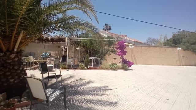 8 sovrum Villa till salu i La Nucia med pool garage - 649 000 € (Ref: 10116228)