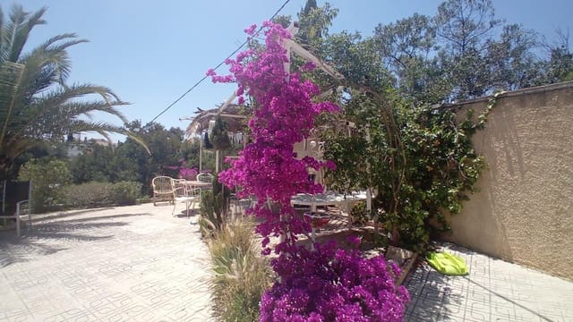 8 sovrum Villa till salu i La Nucia med pool garage - 649 000 € (Ref: 10116228)