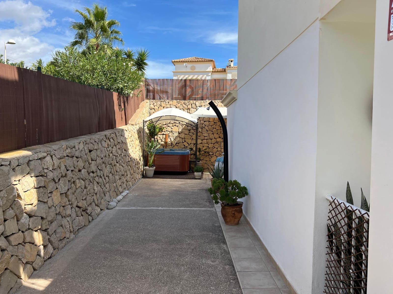 2 sovrum Radhus till salu i El Campello med pool garage - 690 000 € (Ref: 10116232)