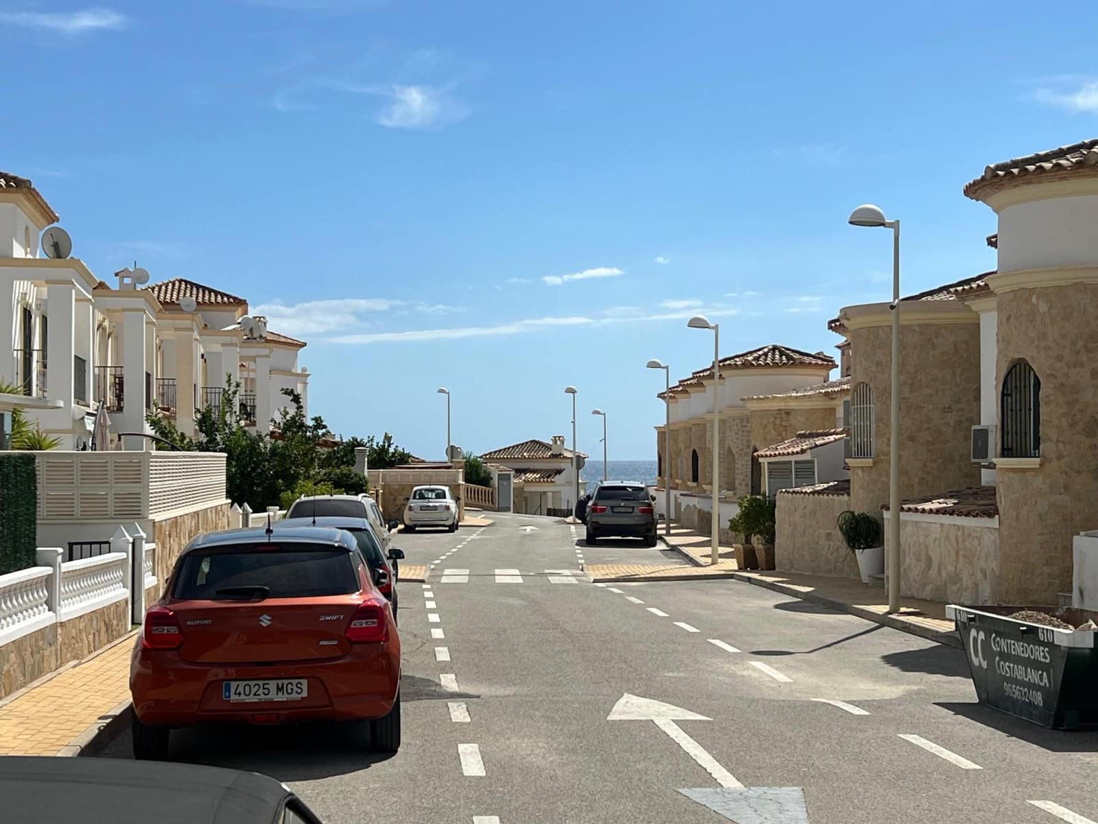 2 sovrum Radhus till salu i El Campello med pool garage - 690 000 € (Ref: 10116232)