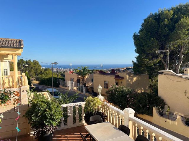 3 sovrum Villa till salu i La Nucia med garage - 355 000 € (Ref: 10116233)