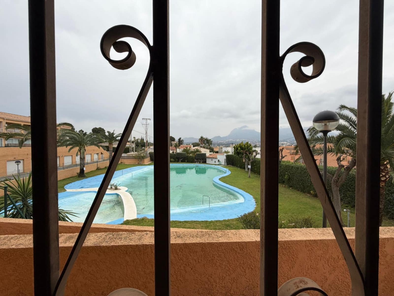 3 sypialnia Apartament na sprzedaż w Albir z basenem garażem - 388 500 € (Ref: 10116238)