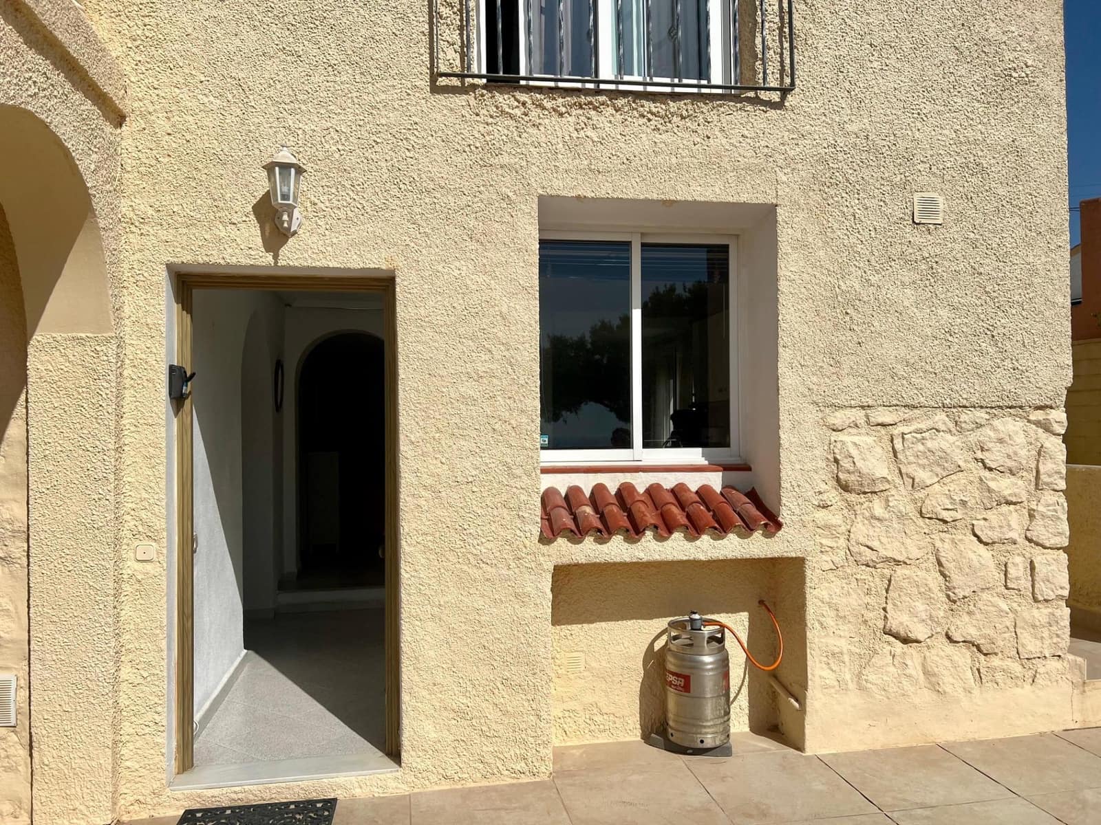 3 sovrum Villa att hyra i Montebello - 1 400 € (Ref: 10116250)