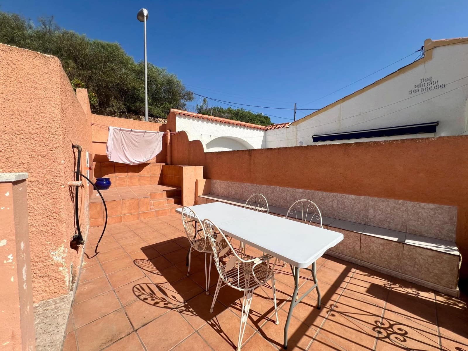 3 sovrum Villa att hyra i Montebello - 1 400 € (Ref: 10116250)