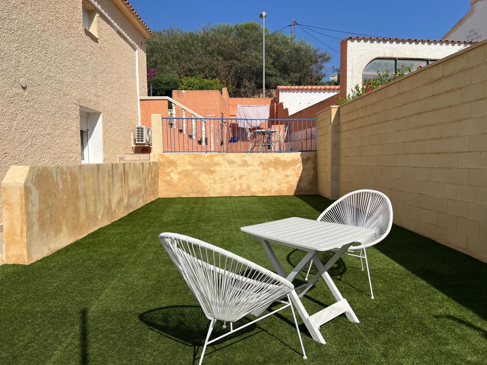3 sovrum Villa att hyra i Montebello - 1 400 € (Ref: 10116250)