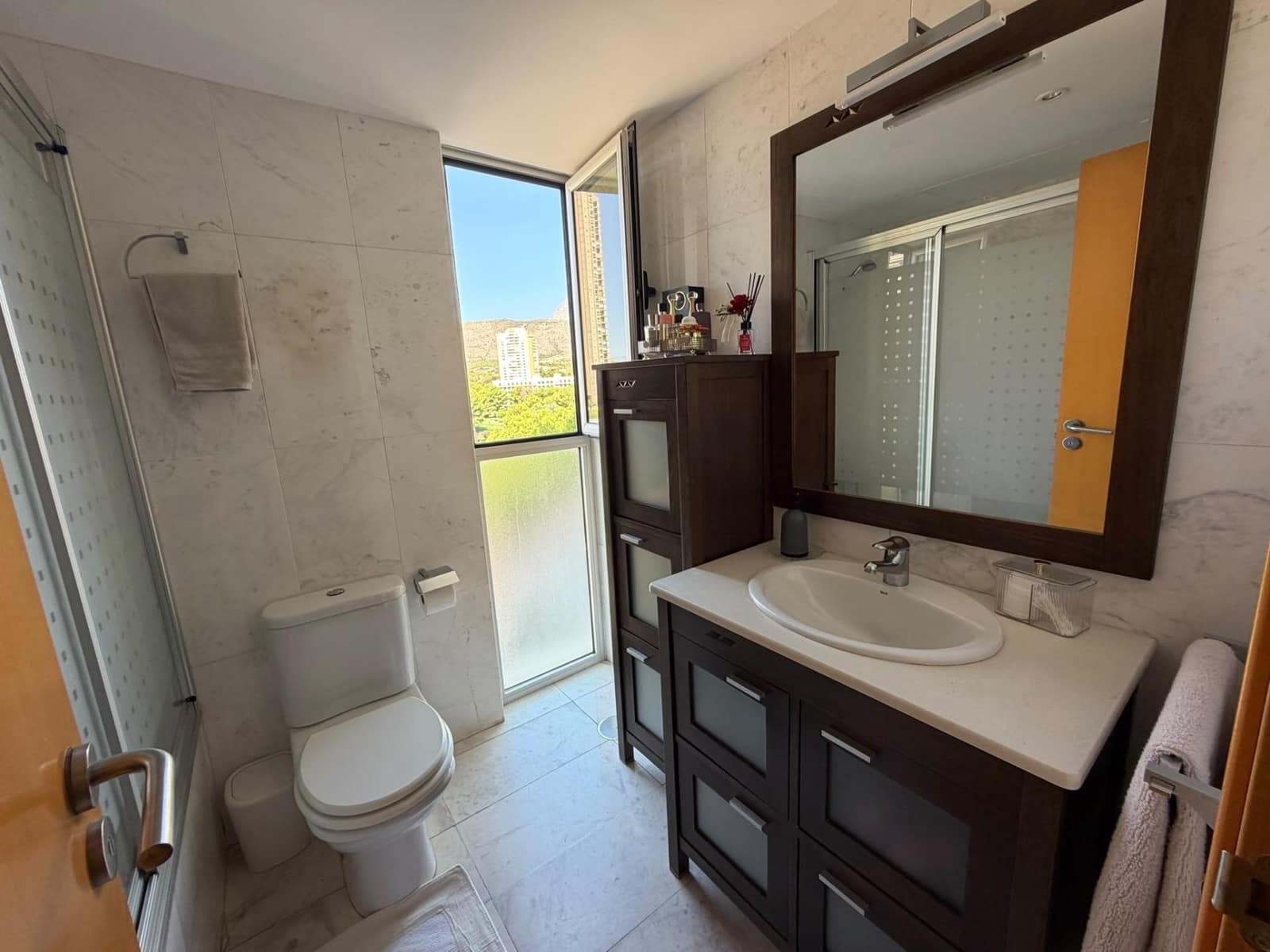 2 makuuhuone Asunto myytävänä paikassa Benidorm mukana uima-altaan 
autotalli - 287 000 € (Ref: 10116263)