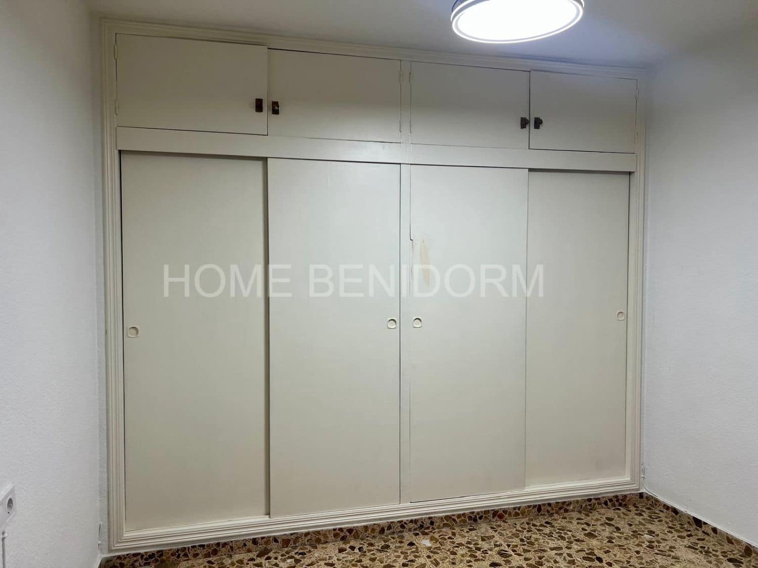 3 quarto Apartamento para arrendar em Benidorm - 1 250 € (Ref: 10116264)