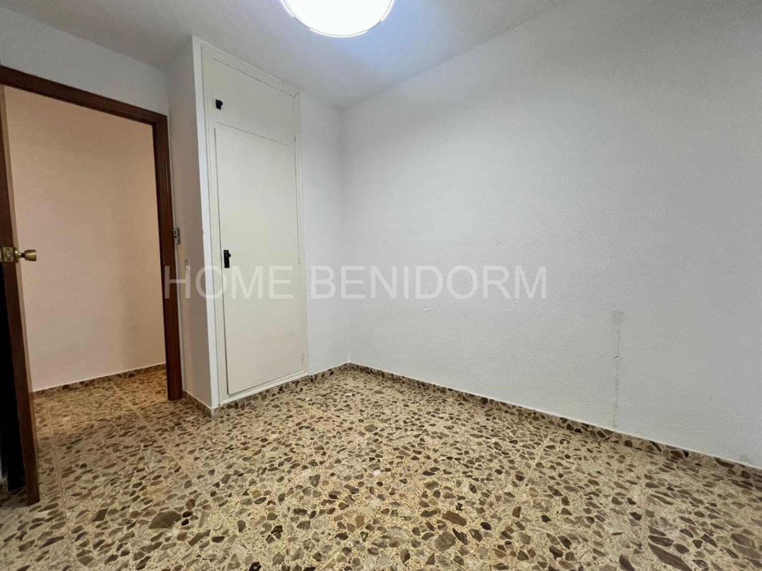 3 quarto Apartamento para arrendar em Benidorm - 1 250 € (Ref: 10116264)