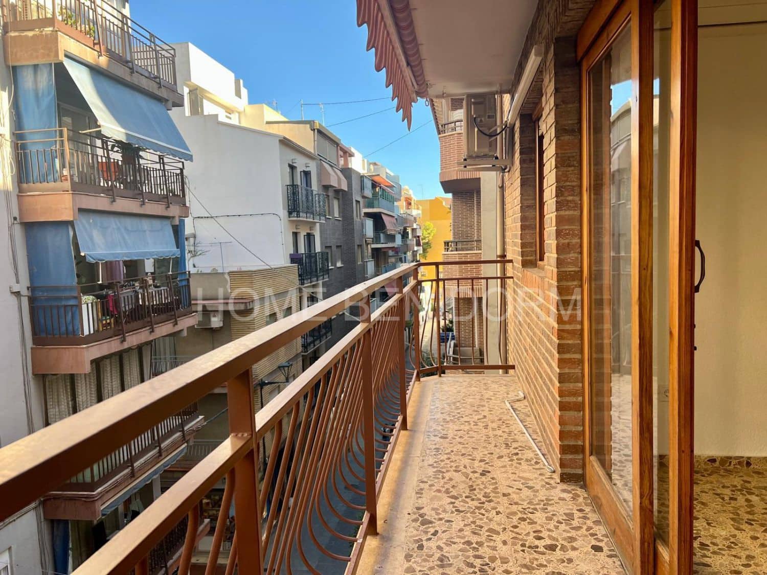 3 quarto Apartamento para arrendar em Benidorm - 1 250 € (Ref: 10116264)