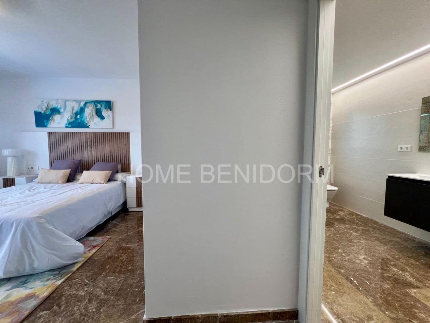 4 bedroom Villa for sale in Montebello with pool garage - € 889,000 (Ref: 10118913)
